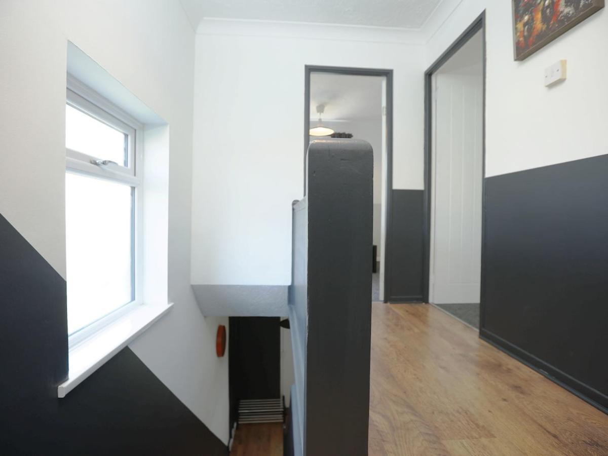 Perfect For Contractors, Tradespeople, Pvt Parking Apartamento *