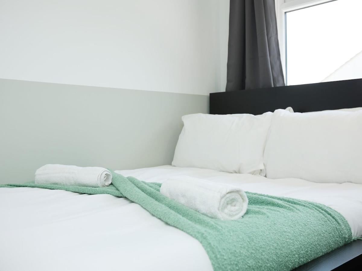 Perfect For Contractors, Tradespeople, Pvt Parking Apartamento *